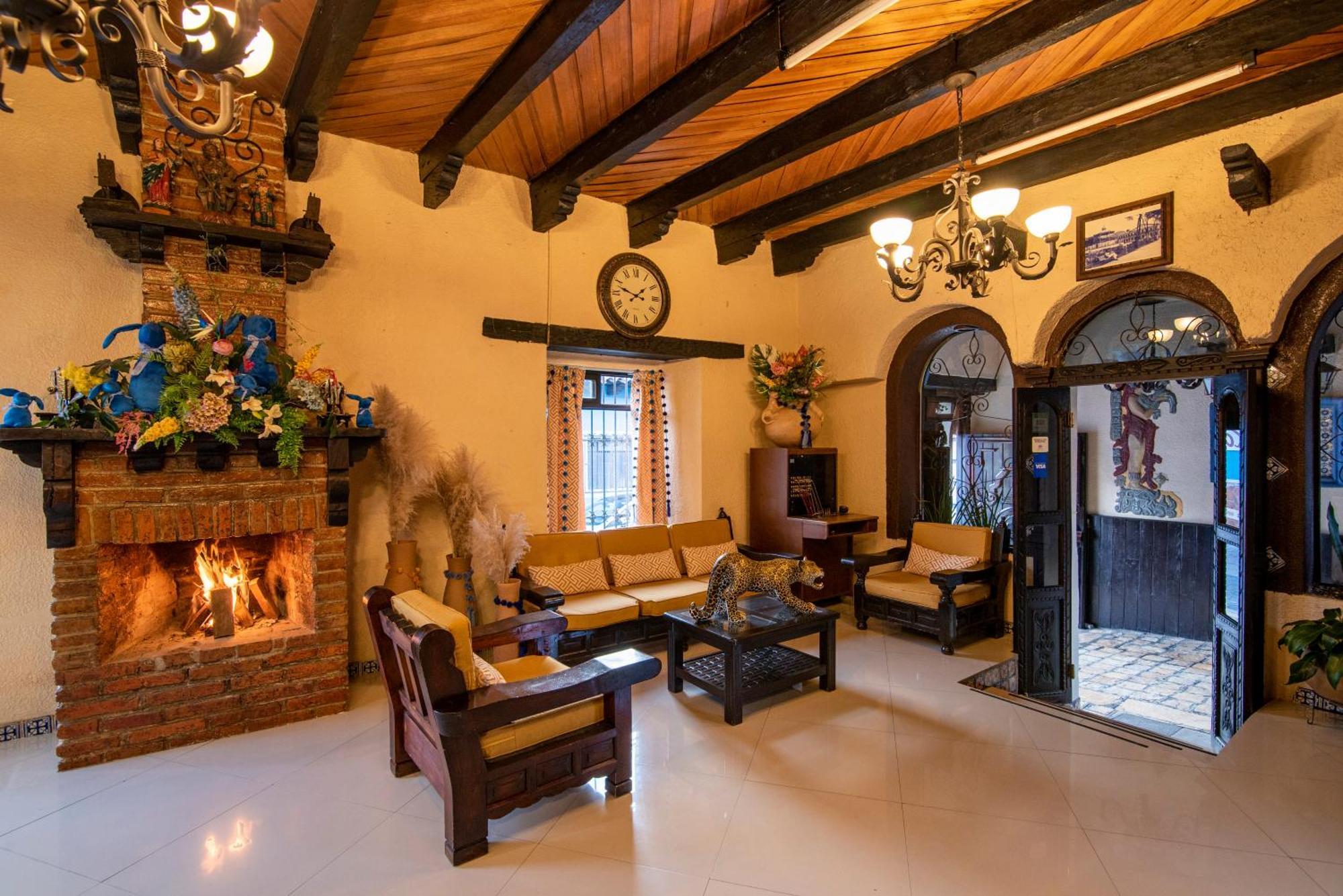 Hotel Palacio De Moctezuma Сан-Кристобаль-де-Ла-Касас Экстерьер фото